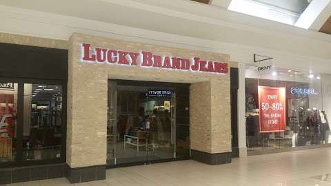 Jobs in Lucky Brand - reviews